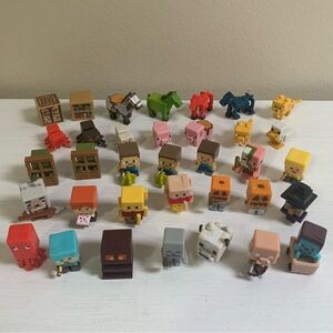 Minecraft Mini Figures Lot of 35